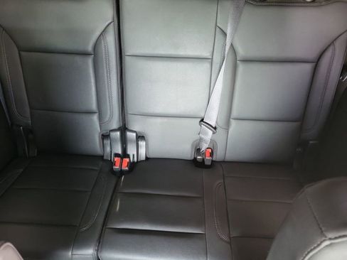 Used 2023 Chevrolet Tahoe Z71 w/ Luxury Package image 12