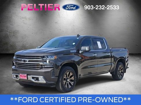 Used 2021 Chevrolet Silverado 1500 High Country w/ Technology Package AWD/4WD image 3