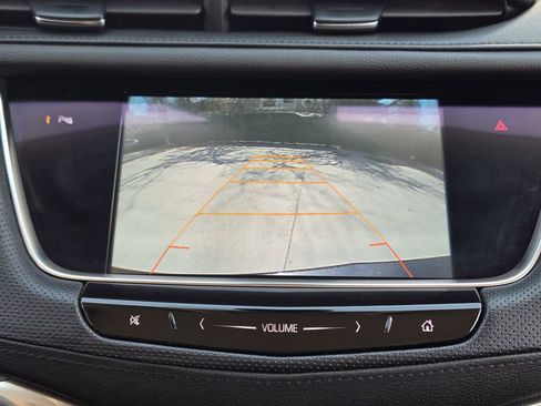 Used 2017 Cadillac XT5 Premium Luxury image 23