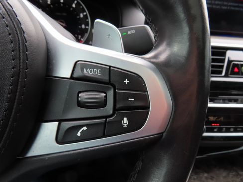 Used 2017 BMW 530i xDrive image 20