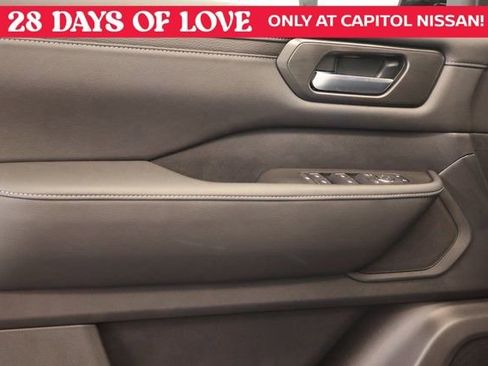 New 2026 Nissan Armada SV image 8