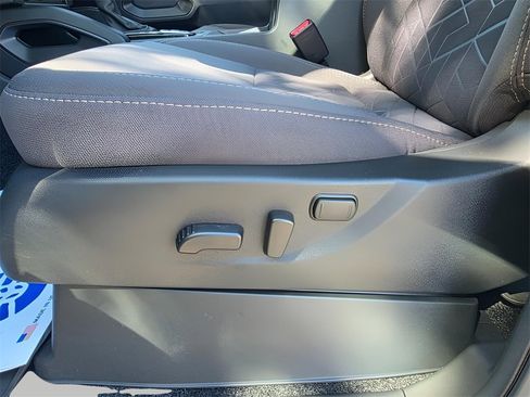 New 2026 Nissan Frontier SV image 18