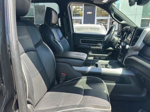 Used 2024 RAM 2500 Laramie w/ Sport Appearance Package image 6