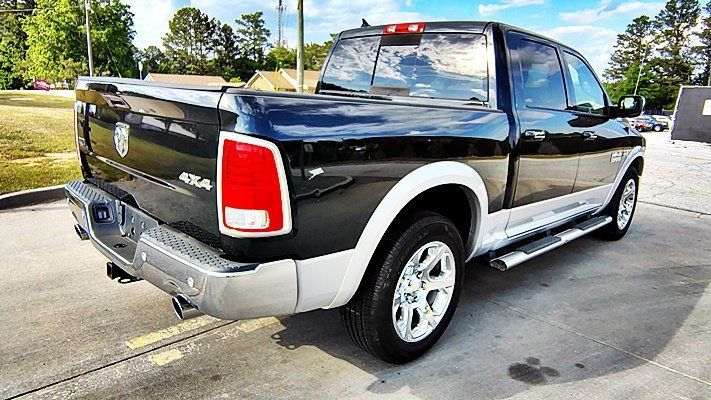 Used 2015 RAM 1500 Laramie w/ Convenience Group AWD/4WD image 9