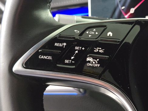 Used 2023 Mercedes-Benz S 500 4MATIC image 25