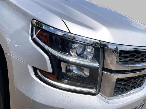 Used 2015 Chevrolet Suburban LT RWD image 26