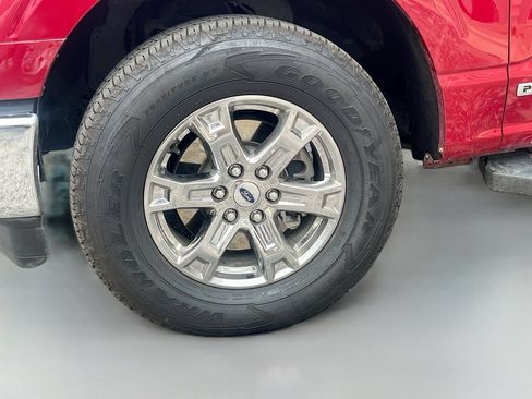 Used 2023 Ford F150 Lariat AWD/4WD image 31