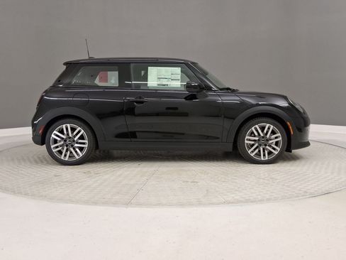 New 2026 MINI Cooper 2-Door Hardtop FWD image 6