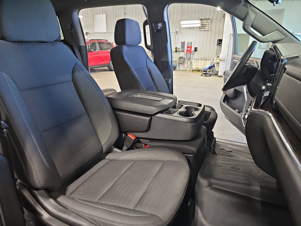 New 2026 GMC Sierra 1500 SLE w/ Preferred Package AWD/4WD image 10