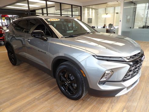 Used 2024 Chevrolet Blazer LT w/ Convenience Package image 3