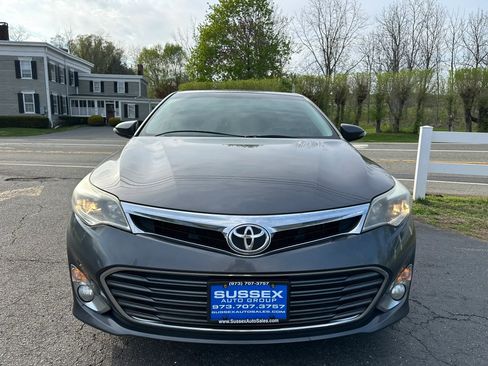 Used 2013 Toyota Avalon XLE Touring FWD image 2