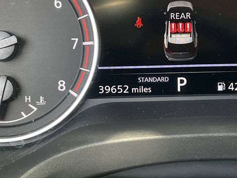 Used 2025 Nissan Rogue SV FWD image 35