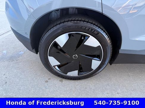Used 2025 Volvo EX30 Ultra image 12