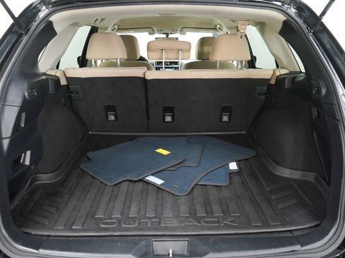 Used 2019 Subaru Outback 2.5i Premium image 9