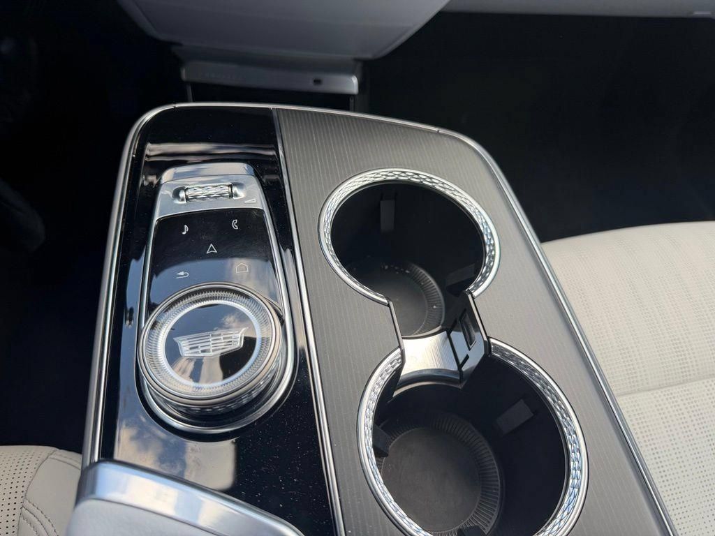 Used 2024 Cadillac Lyriq Luxury w/ LPO, Floor Liner Package RWD image 14