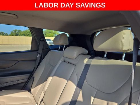Used 2019 Hyundai Santa Fe SEL FWD image 18