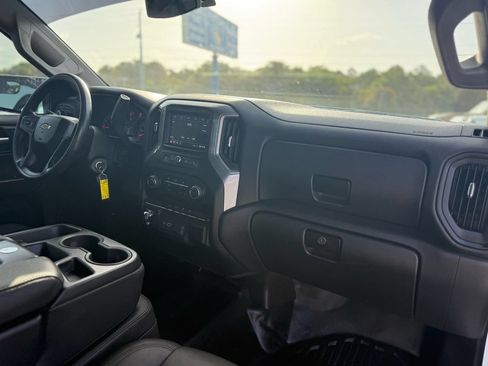 Used 2021 Chevrolet Silverado 1500 W/T w/ WT Value Package AWD/4WD image 16