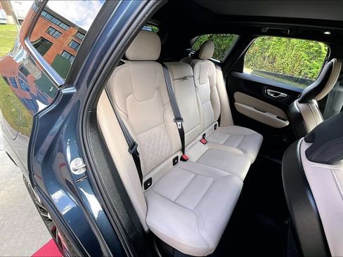 Used 2026 Volvo XC60 B5 Plus AWD/4WD image 37