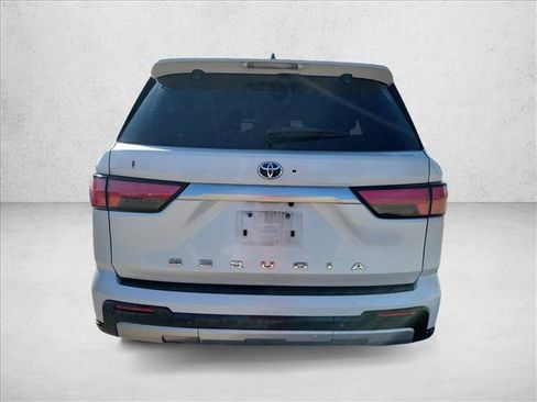 Used 2023 Toyota Sequoia Capstone image 6