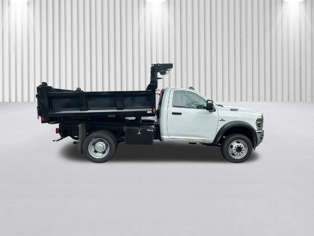 New 2026 RAM 5500 Tradesman w/ Chrome Appearance Group AWD/4WD image 3