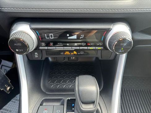 Certified 2025 Toyota RAV4 LE image 18