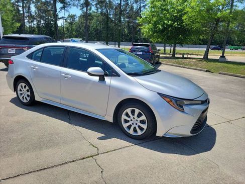 Certified 2024 Toyota Corolla LE FWD image 10