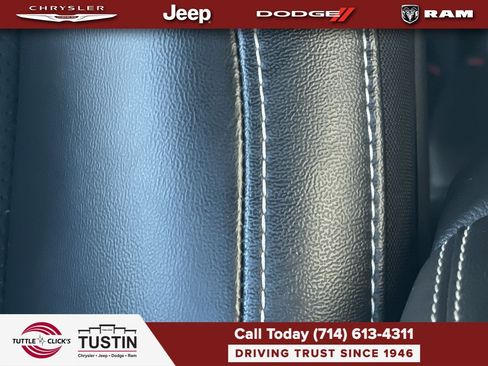 Used 2023 Jeep Grand Cherokee L Laredo AWD/4WD image 36