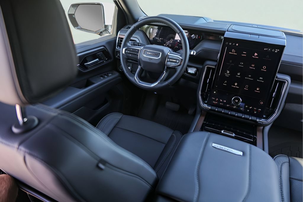 Used 2026 GMC Yukon Denali w/ Sun & Power Step Package AWD/4WD image 29