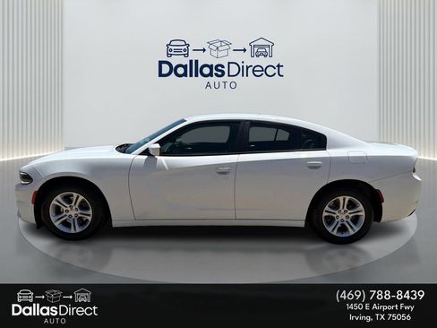 Used 2016 Dodge Charger SE RWD image 9