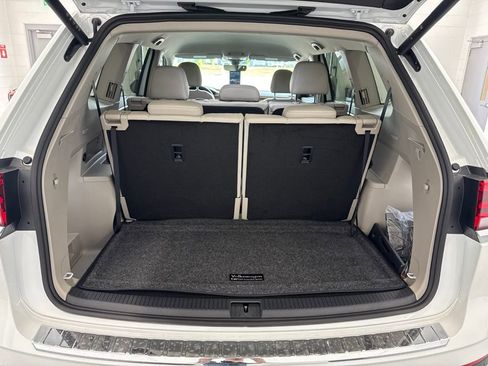 New 2026 Volkswagen Atlas SE FWD image 11