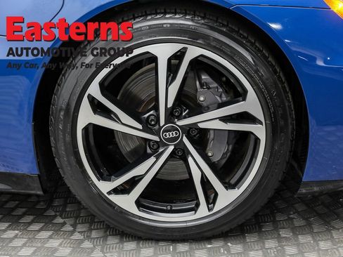 Used 2022 Audi e-tron GT Premium Plus w/ Performance Package image 33