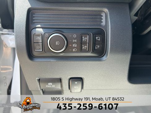 New 2025 Ford F250 Lariat w/ Lariat Ultimate Package AWD/4WD image 24