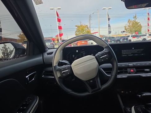 Used 2025 Kia K4 GT-Line w/ GT-Line Sunroof Package image 12