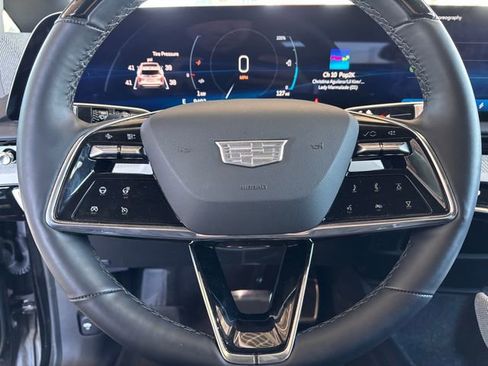 Certified 2025 Cadillac Optiq Luxury 2 w/ LPO, Floor Liner Package image 12