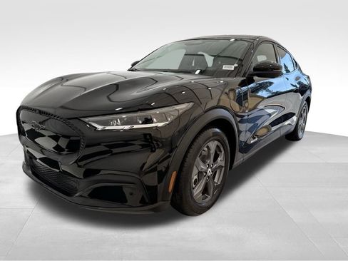 Used 2023 Ford Mustang Mach-E Select image 1