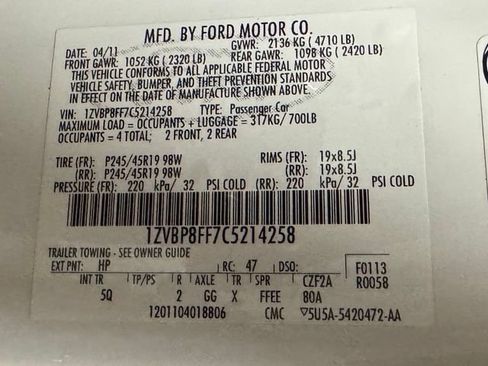 Used 2012 Ford Mustang GT Premium RWD image 40