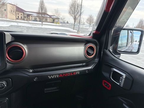 Used 2020 Jeep Wrangler Unlimited Sport image 27