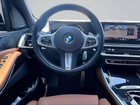 Used 2025 BMW X5 sDrive40i w/ M Sport Package RWD image 5