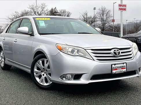 Used 2012 Toyota Avalon image 2