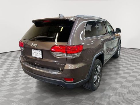Used 2017 Jeep Grand Cherokee Limited AWD/4WD image 8