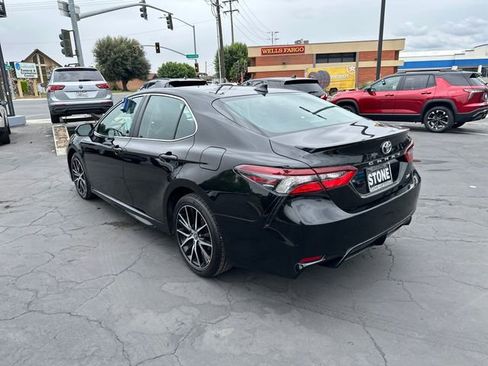 Used 2024 Toyota Camry SE FWD image 6