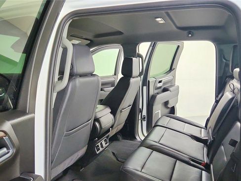 Used 2025 GMC Sierra 1500 SLT image 37
