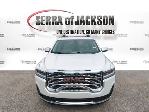 Used 2021 GMC Acadia Denali w/ Denali Technology Package FWD image 3