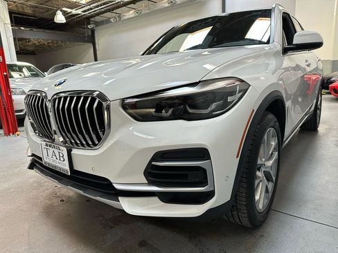 Used 2022 BMW X5 xDrive40i w/ Climate Comfort Package image 6