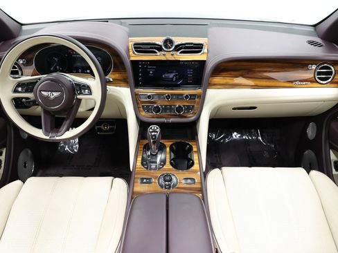 Used 2023 Bentley Bentayga Extended Wheelbase AWD/4WD image 58
