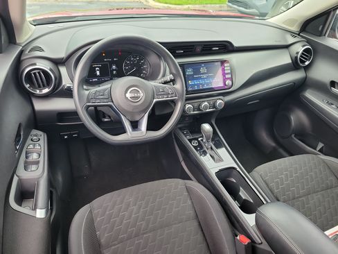 Certified 2023 Nissan Kicks SV FWD image 14