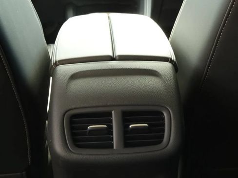 Used 2023 Buick Envision Essence AWD/4WD image 34