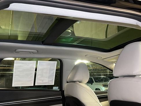 Used 2022 Hyundai Tucson Limited w/ Cargo Package image 13