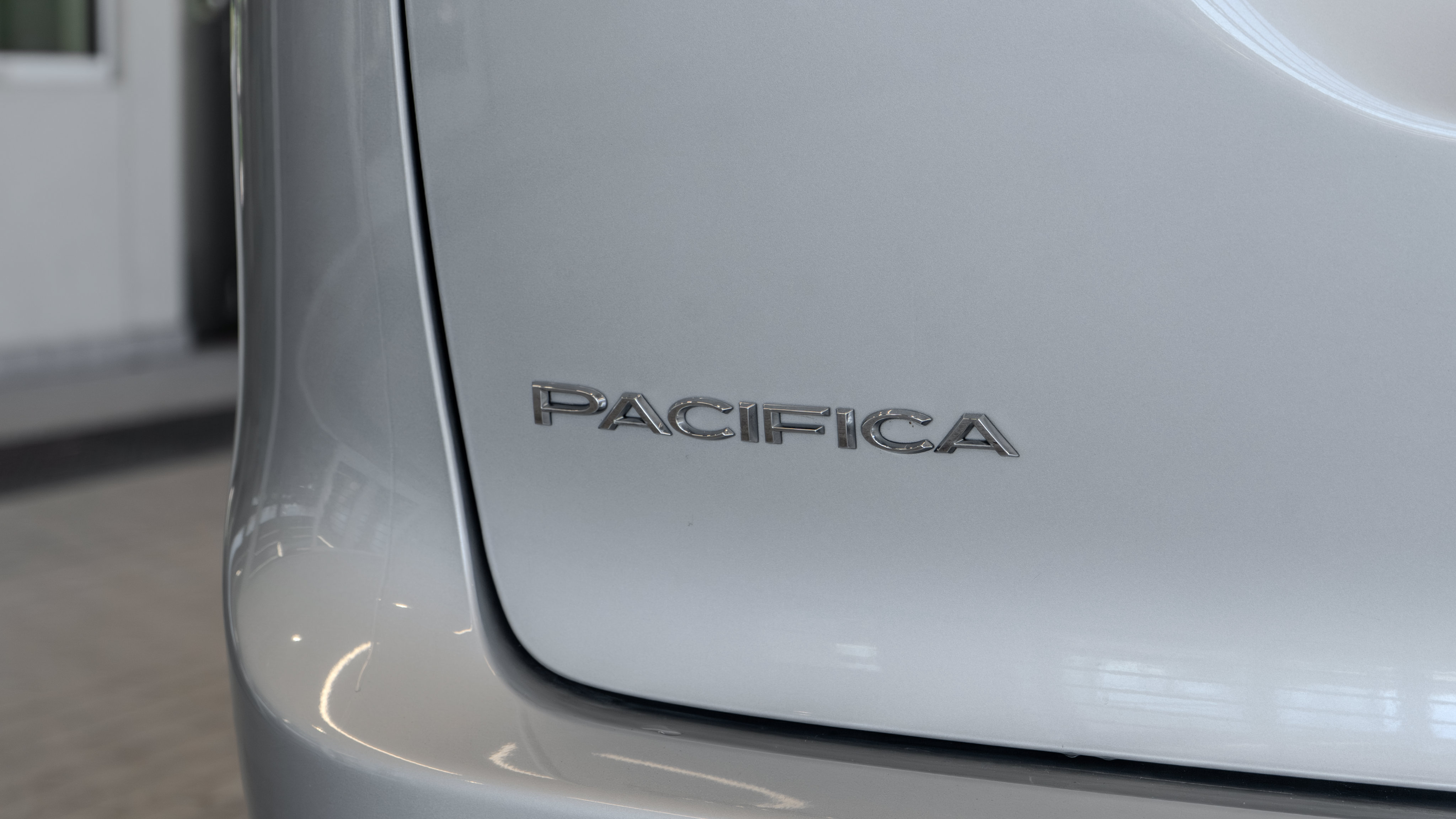 Used 2023 Chrysler Pacifica Touring-L FWD image 22