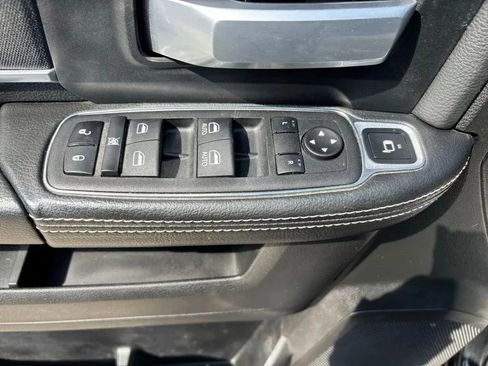 Used 2024 RAM 3500 Big Horn AWD/4WD image 22